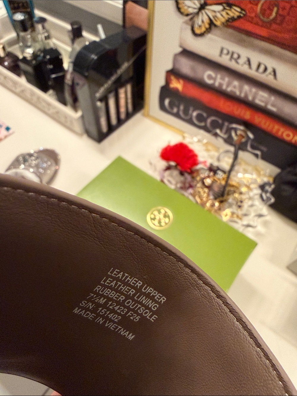 New Tory Burch Silver Metallic Logo Slide - Picture 8 of 10